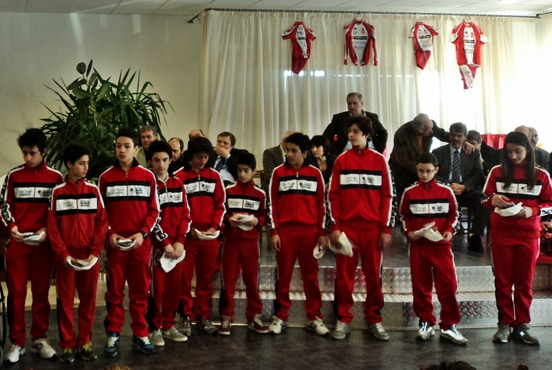 Albergo Del Tongo, grande curiosita' sugli Esordienti