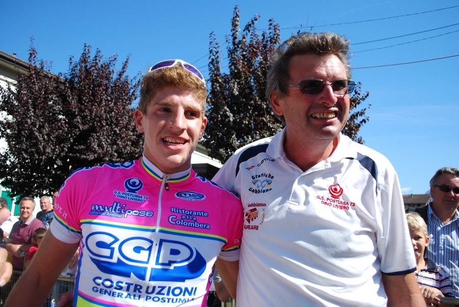 Federico Zurlo vince la Coppa per il suo D.s.  Tiziano Pastro 